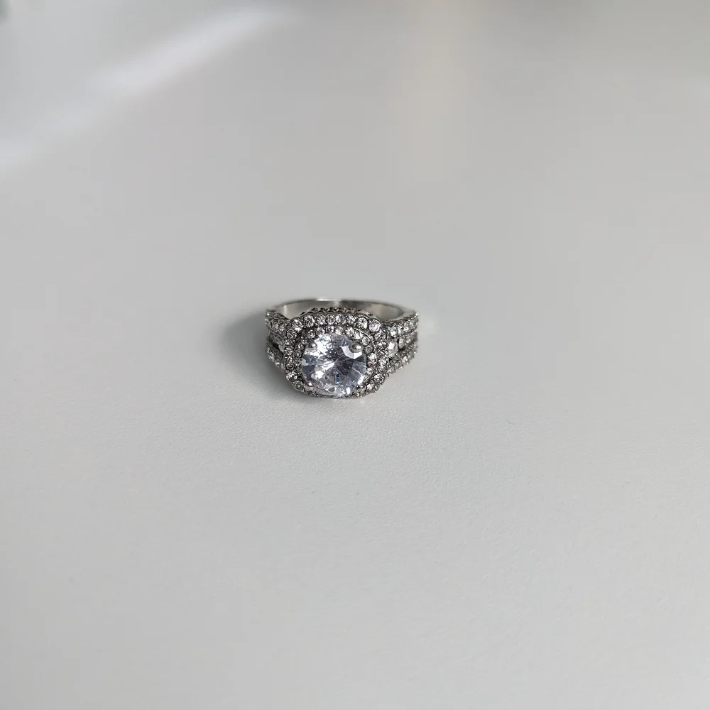 Fashion jewelry ring